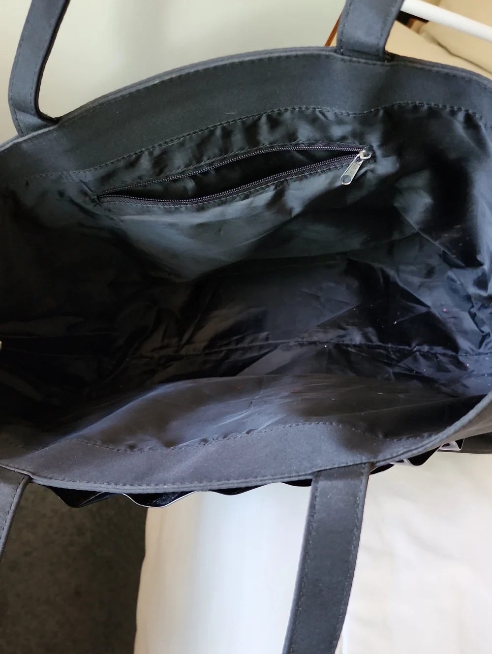 Fabulous Black Nylon Travel Tote
